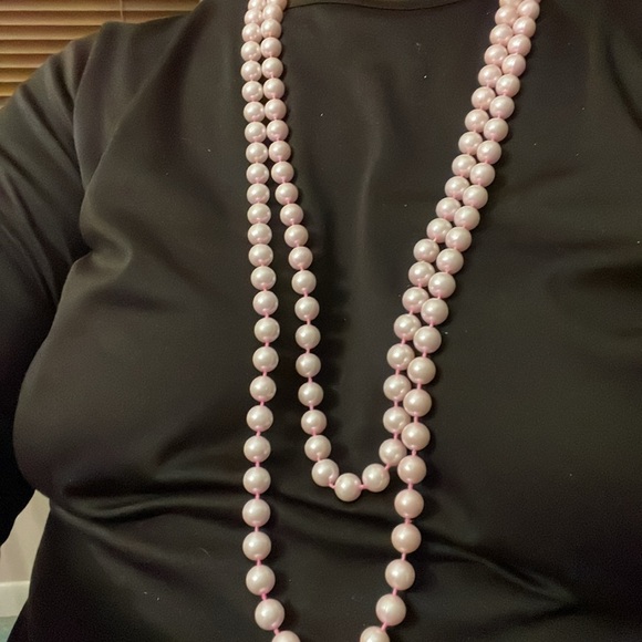 Unmarked 72” Pearl Necklace - Picture 2 of 3